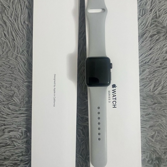 ‼️SOLD‼️ apple watch 38mm series 3 - Picture 6 of 9